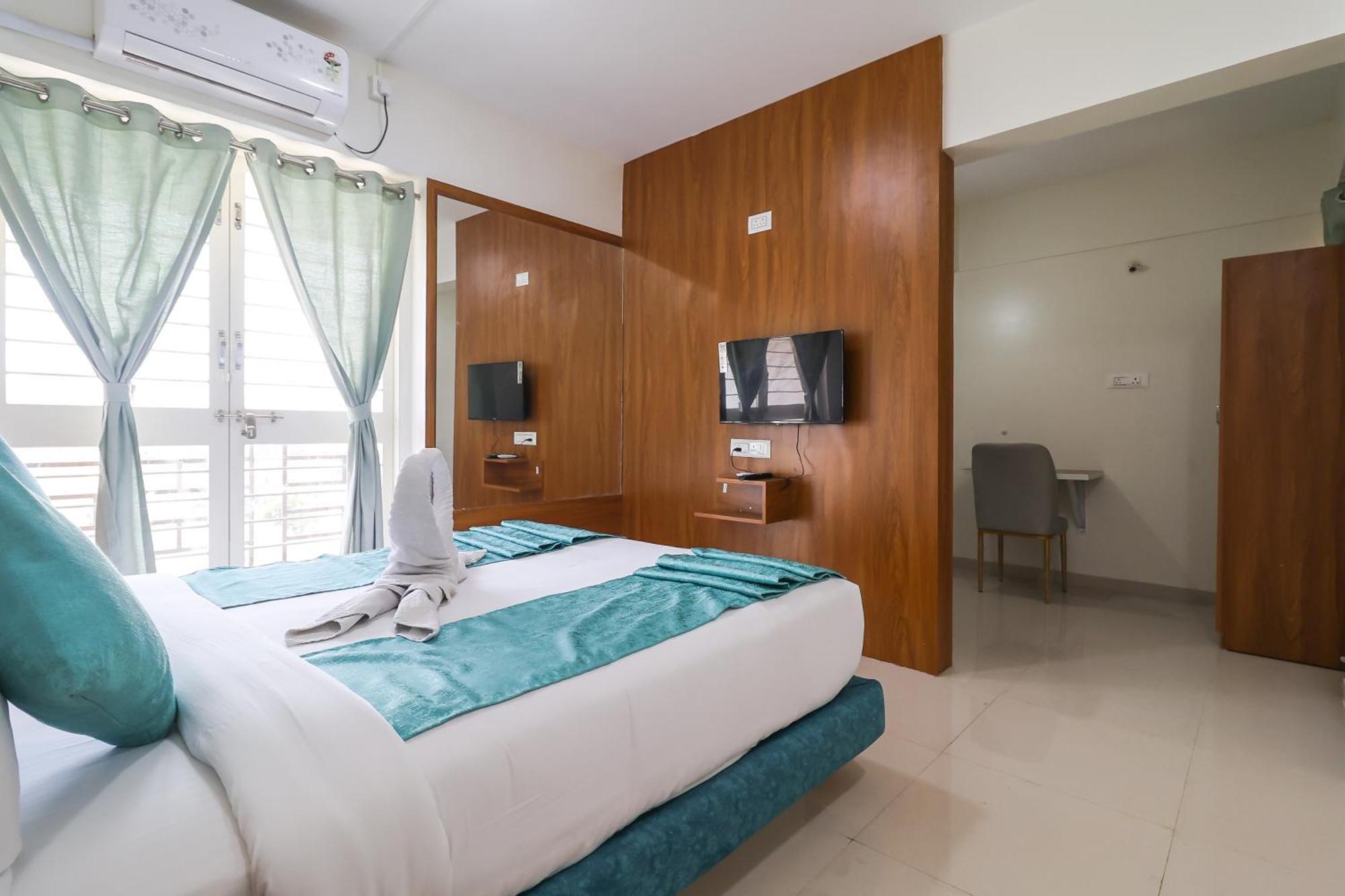 Hotel Tridents Хіньеваді Екстер'єр фото